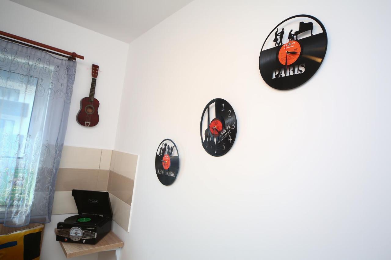 B&M Apartment Braşov Exterior foto